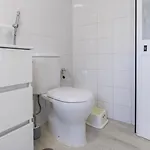 With Patio By Lovelystay Апартаменты Лиссабон