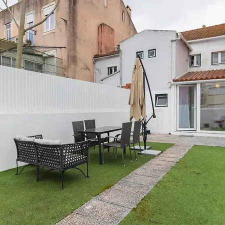 Apartament With Patio By Lovelystay