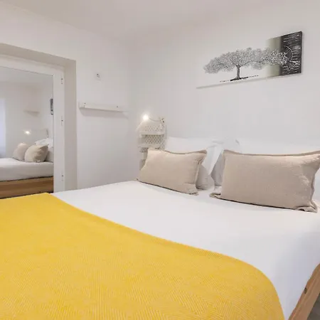Apartament With Patio By Lovelystay